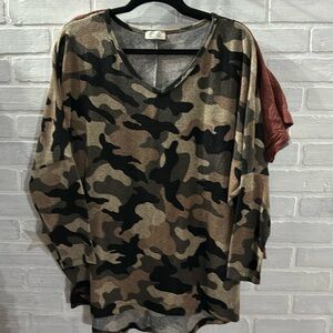 Ladies camo sweater tunic